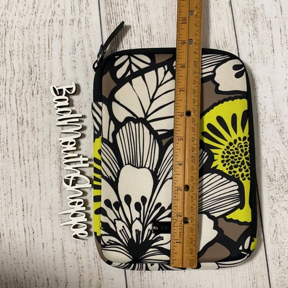 *Vera Bradley Neoprene Tablet Sleeve iPad Mini in Citron - Picture 5 of 6
